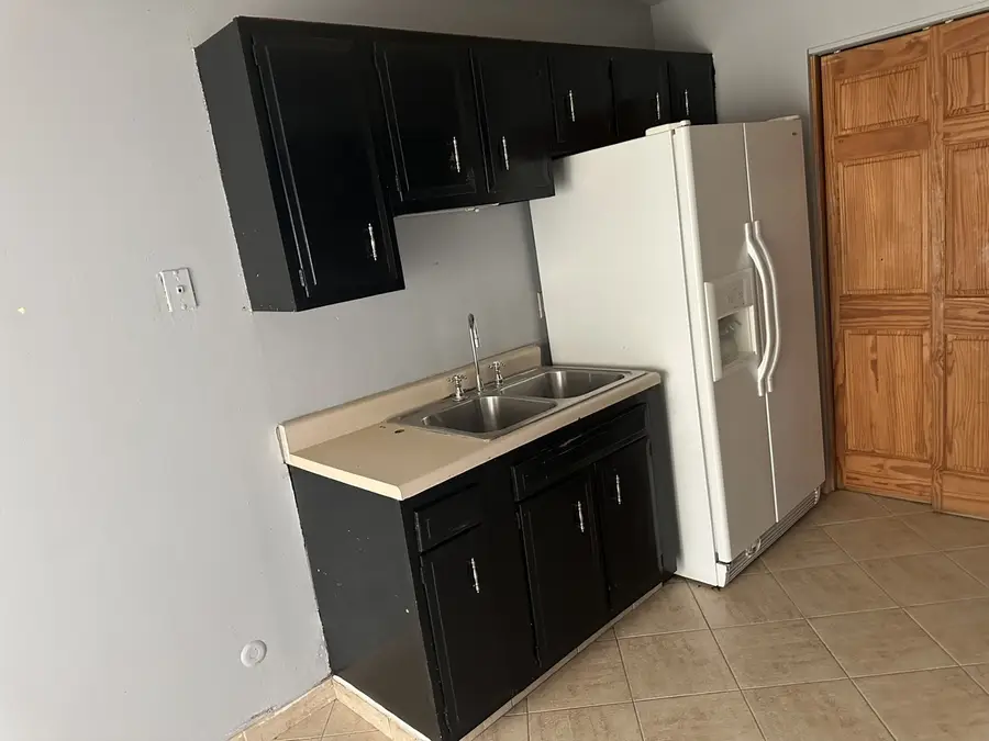 Address Withheld By Seller, Hoffman Estates, IL 60169 - Image #3