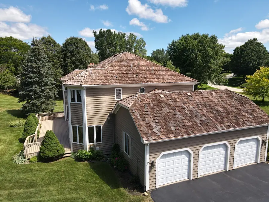 25410 N Cayuga Trail, Lake Barrington, IL 60010 - Image #3