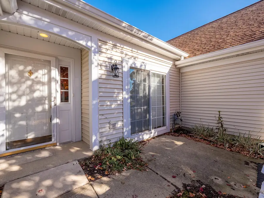 21458 W Douglas Lane, Plainfield, IL 60544 - Image #2