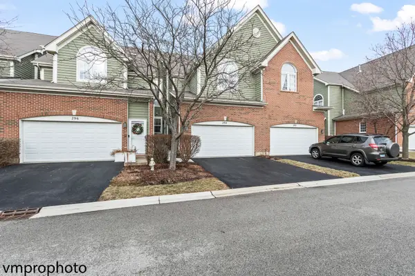 294 W Fairview Circle, Palatine, IL 60067