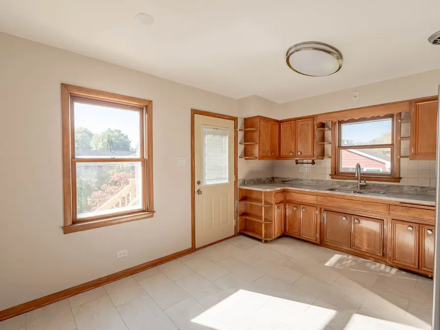 2228 High Ridge Parkway, Hillside, IL 60162 - Image #3