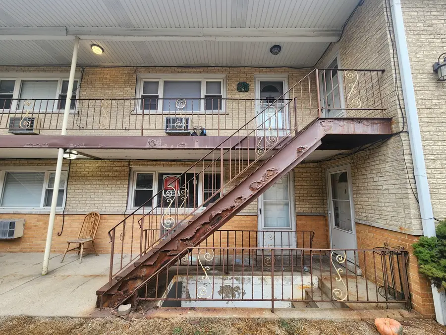 4215 S Harlem Avenue #3, Stickney, IL 60402 - Image #2