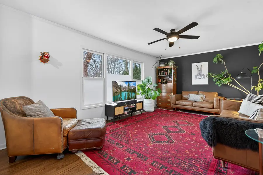 714 E Eisenhower Avenue, Palatine, IL 60074 - Image #2