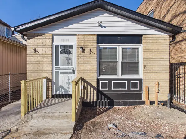 Address Withheld By Seller, Chicago, IL 60619