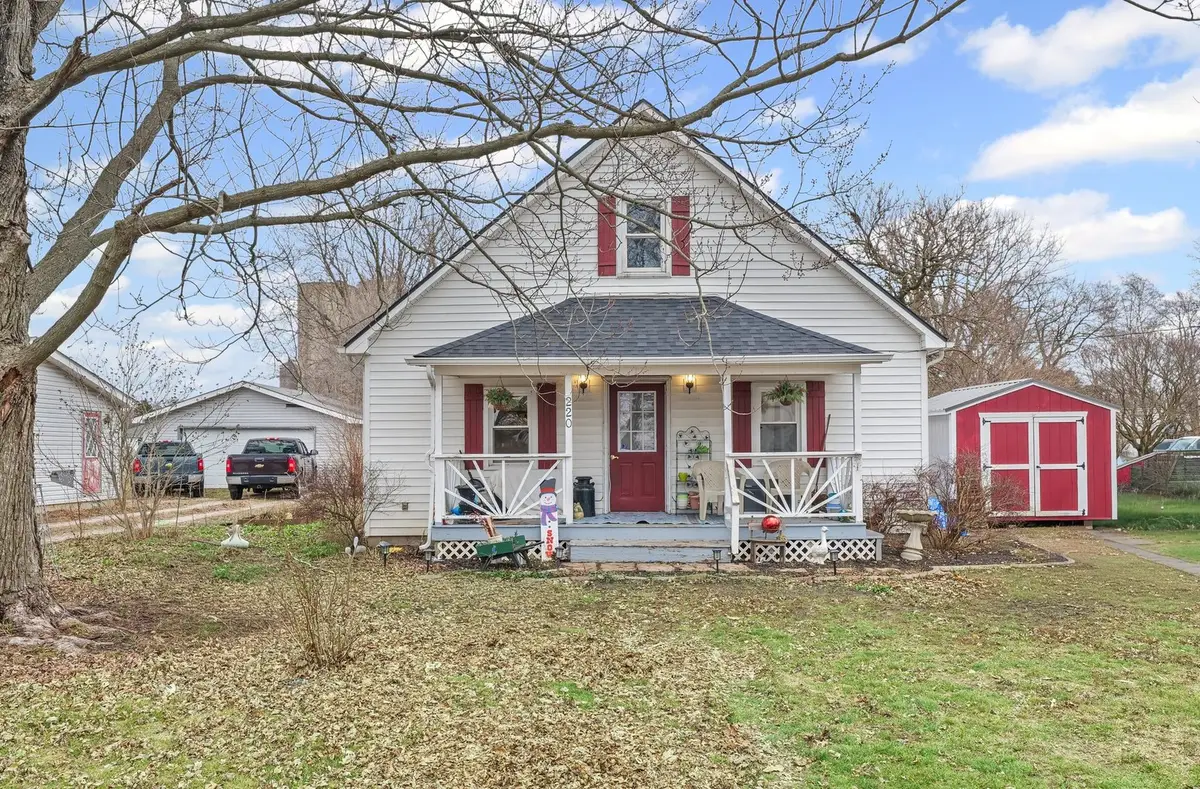 220 S Western Avenue, De Land, IL 61839 - Image #1