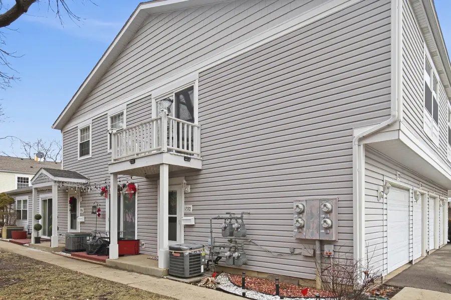 1332 Alpine Court #1332, Wheeling, IL 60090 - Image #3