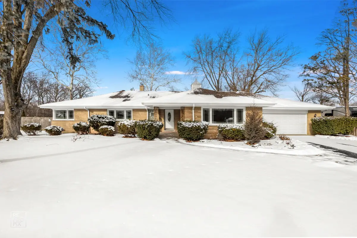 17w120 Woodland Avenue, Bensenville, IL 60106 - #1