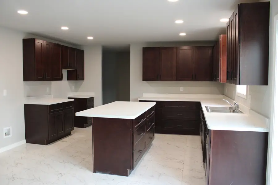 837 Blackhawk Drive, Braidwood, IL 60408 - Image #2