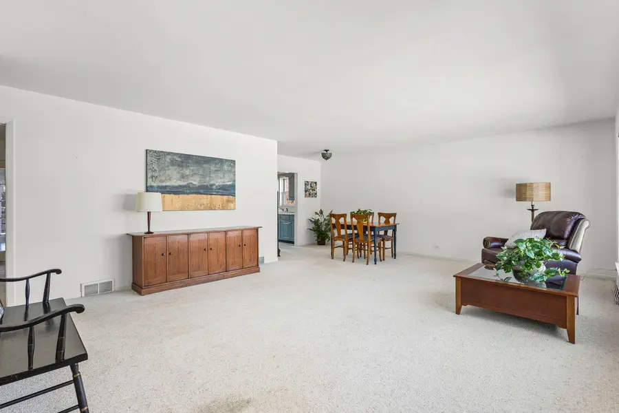 139 Thelin Court, Wilmette, IL 60091 - Image #3
