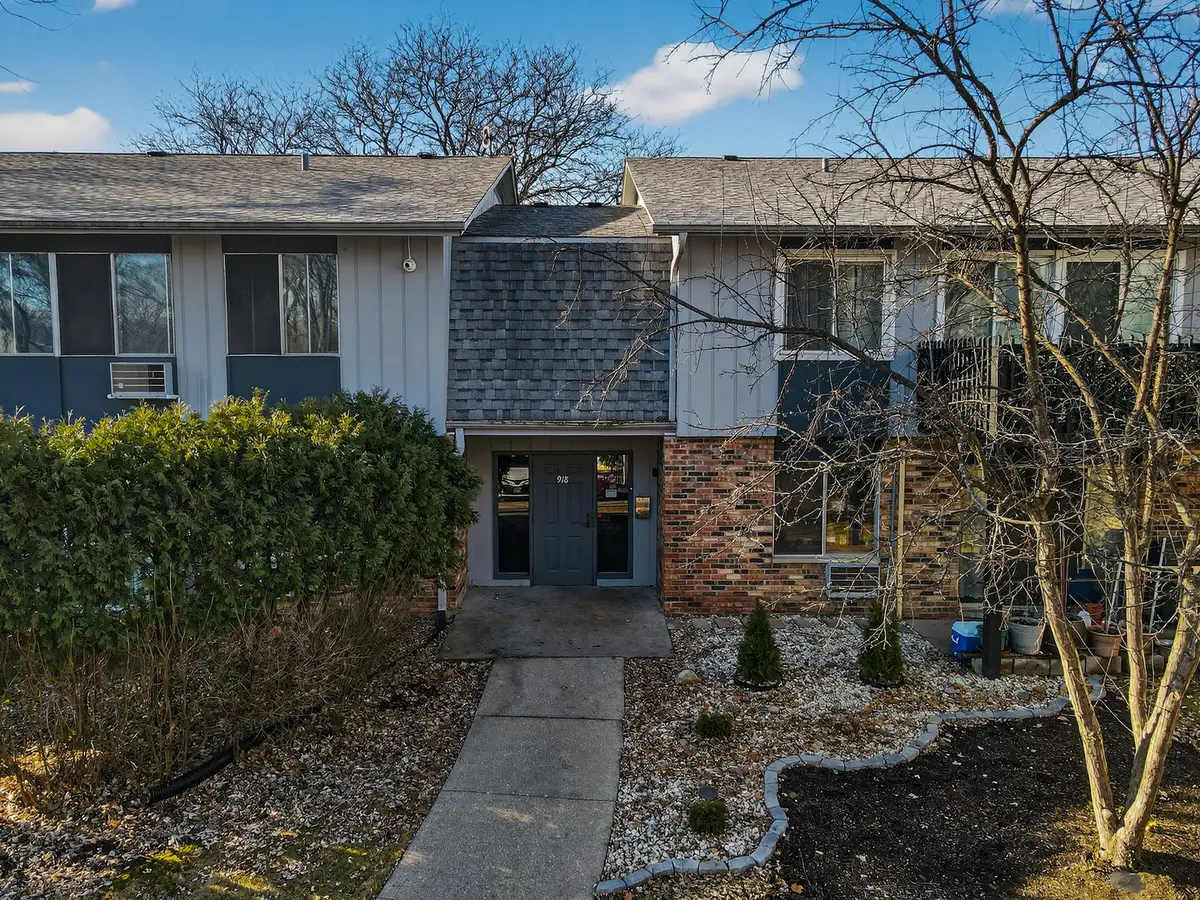 918 E Old Willow Road #103, Prospect Heights, IL 60070 - Image #1