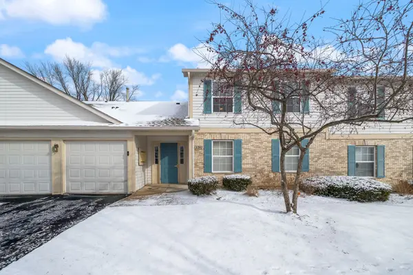 1281 N Red Oak Circle #3, Round Lake Beach, IL 60073