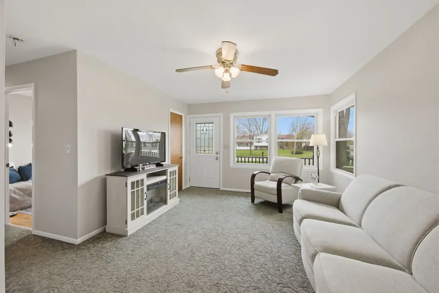 5S333 Stewart Drive, Naperville, IL 60563 - #2