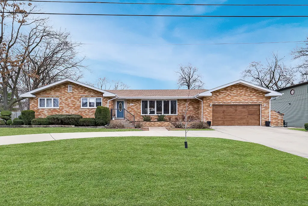 12401 S 68th Court, Palos Heights, IL 60463 - Image #1
