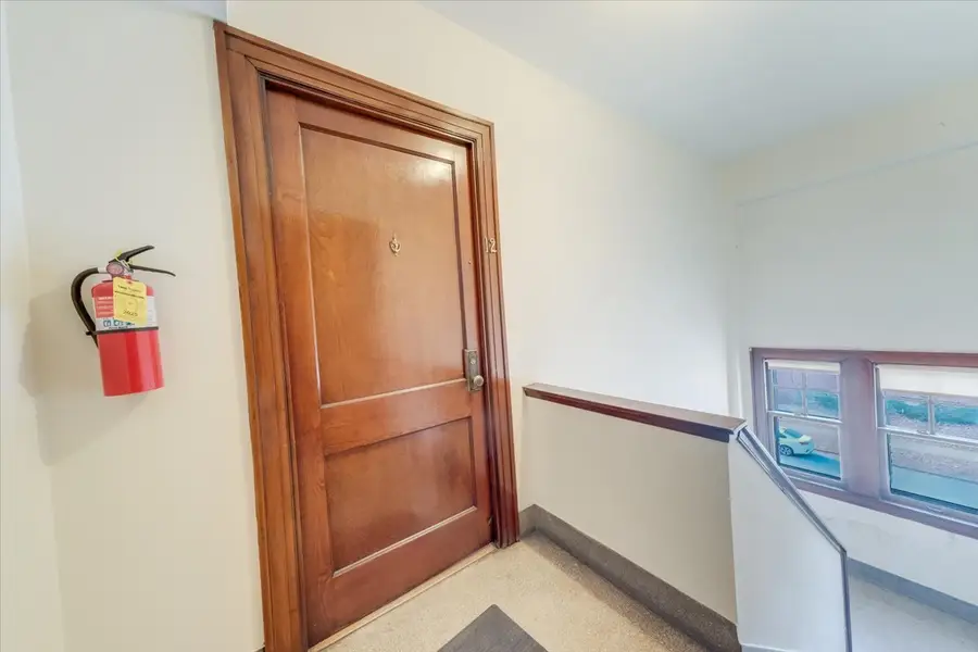 408 N State Street #12, Champaign, IL 61820 - Image #3