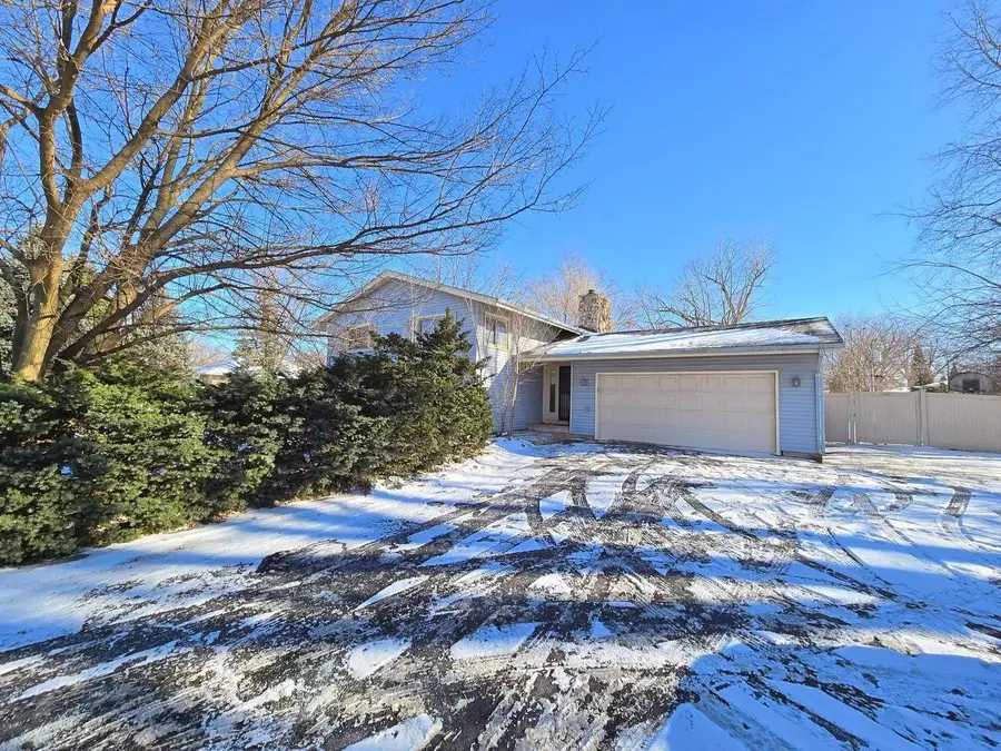 1455 Bloomingdale Road, Glendale Heights, IL 60139 - Image #2