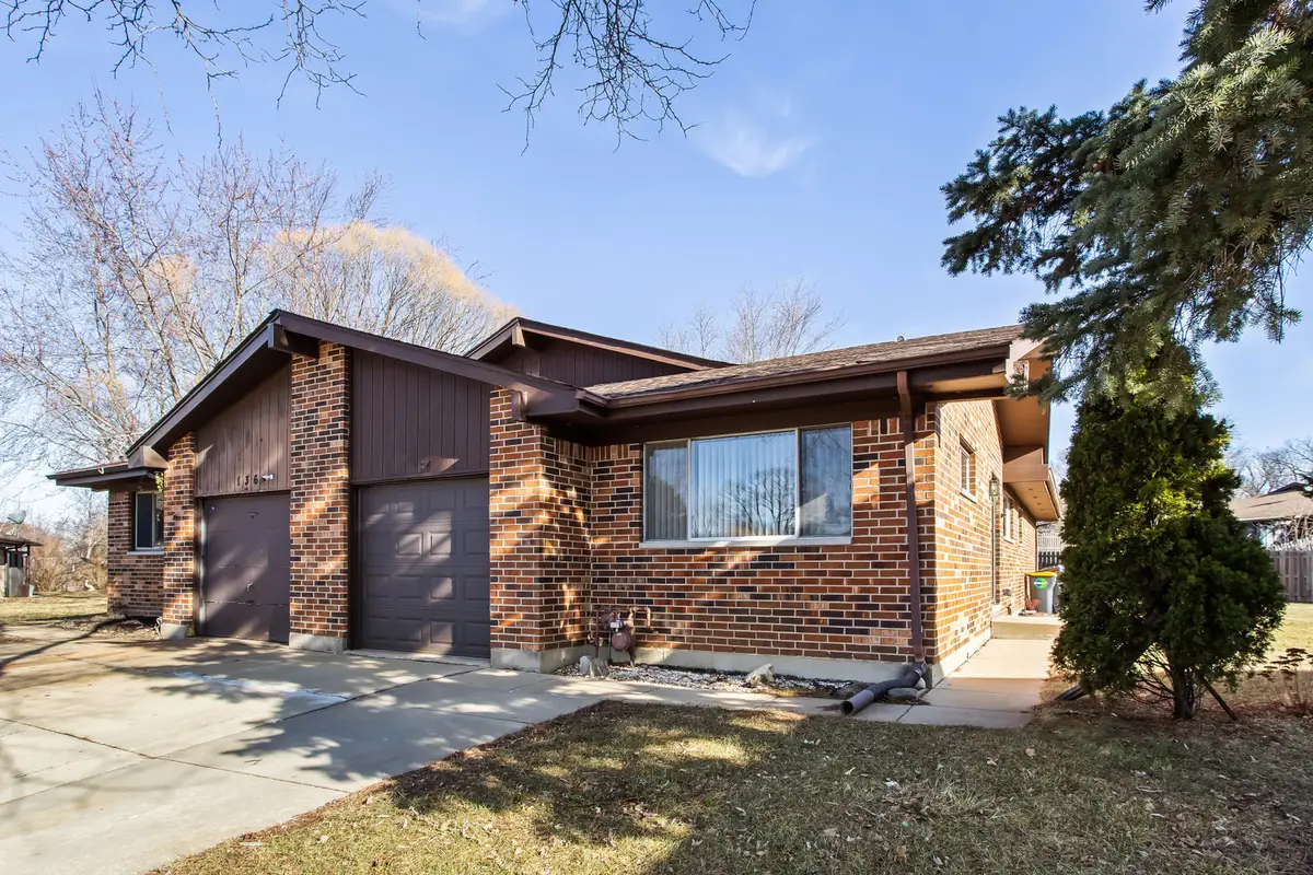 134 Virginia Court, Streamwood, IL 60107 - Image #1