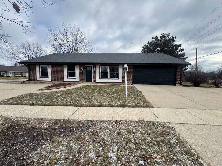 7315 Cumberland Drive, Hanover Park, IL 60133 - Image #2