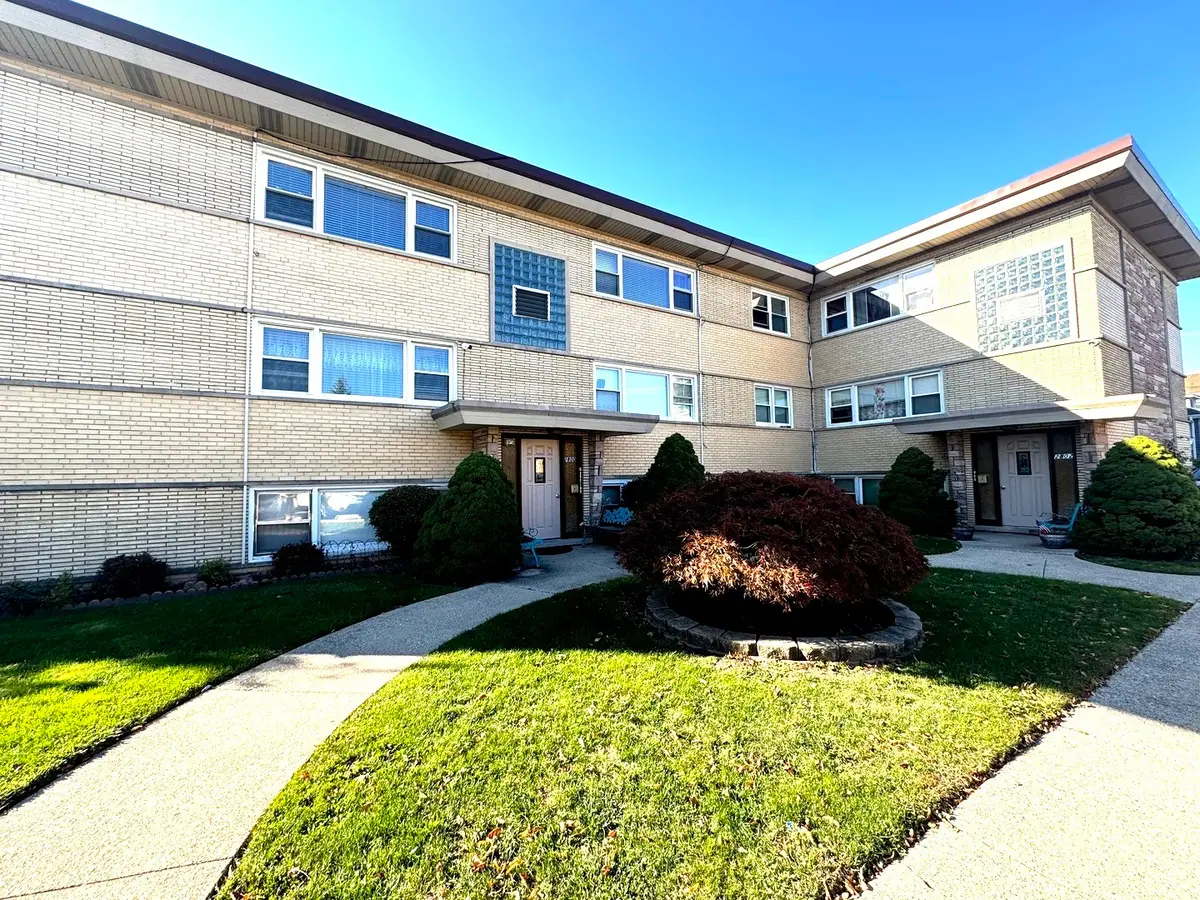 2800 N 72nd Court, Elmwood Park, IL 60707 - Image #1
