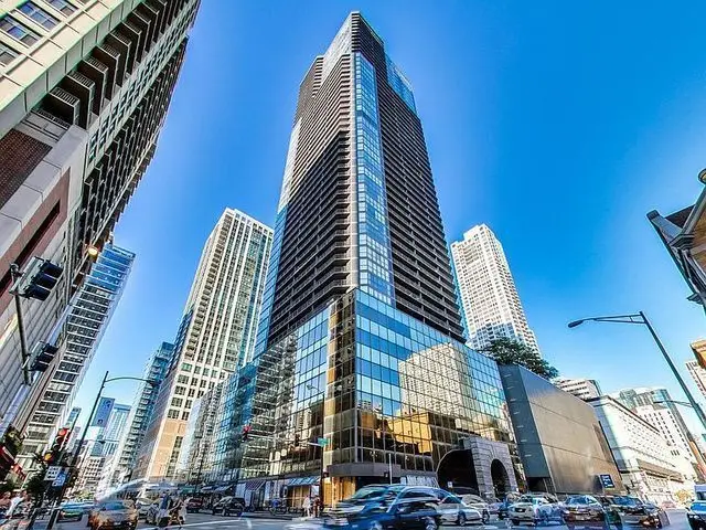 10 E Ontario Street #2304, Chicago, IL 60611 - Image #1