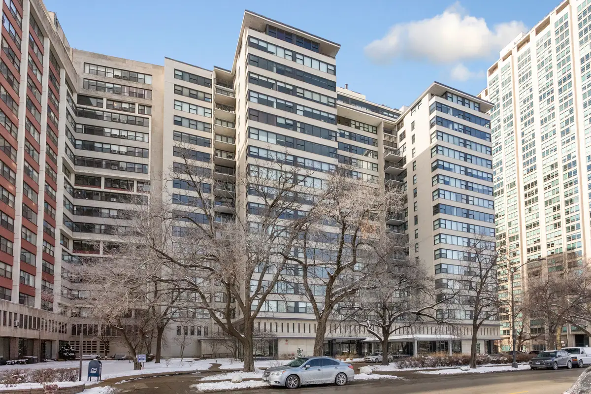 3440 N Lake Shore Drive #5A, Chicago, IL 60657 - #1