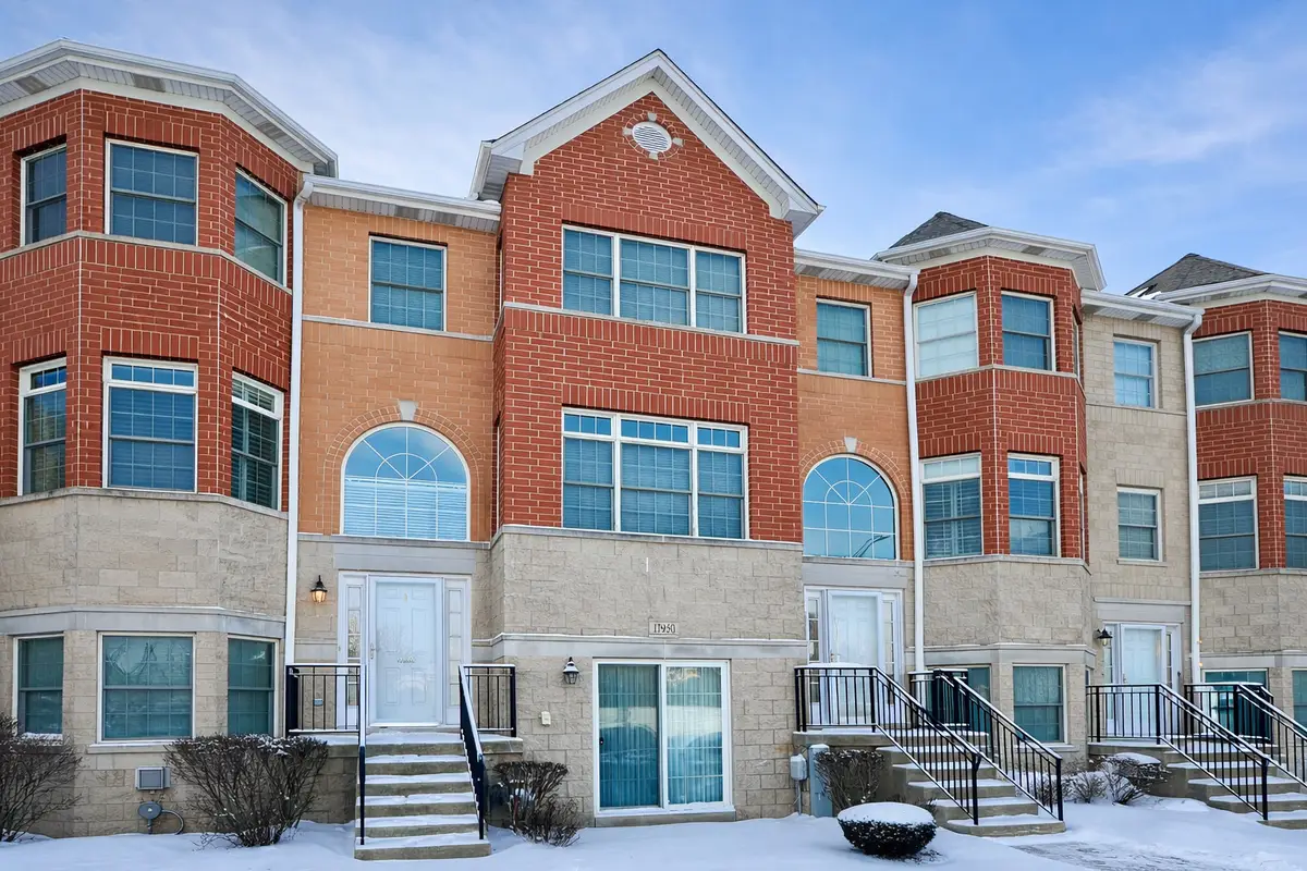 17950 Fountain Circle, Orland Park, IL 60467 - Image #1