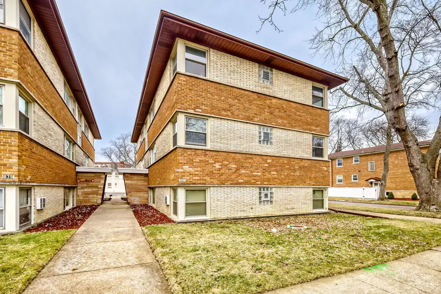 837 Lathrop Avenue #2E, Forest Park, IL 60130 - Image #3