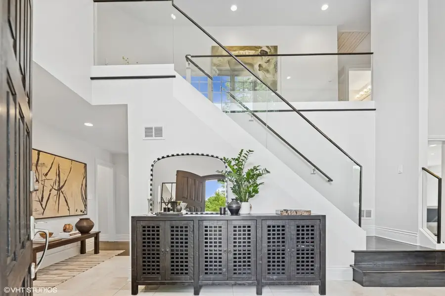 124 Saint Francis Circle, Oak Brook, IL 60523 - Image #3