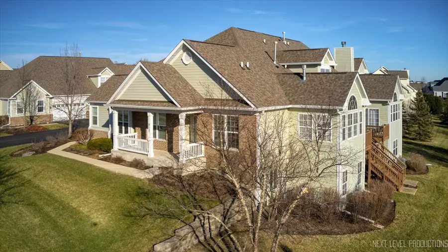 810 Cambridge Drive, Batavia, IL 60510 - Image #2