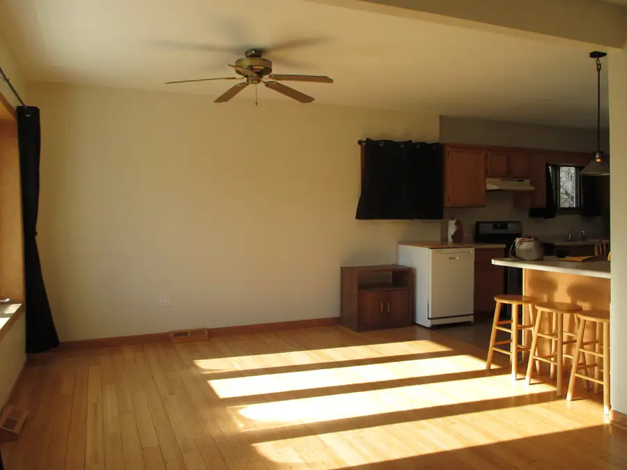 3902 W Claire Boulevard, Midlothian, IL 60445 - Image #2