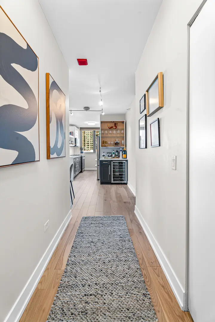 Address Withheld By Seller, Chicago, IL 60654 - #2