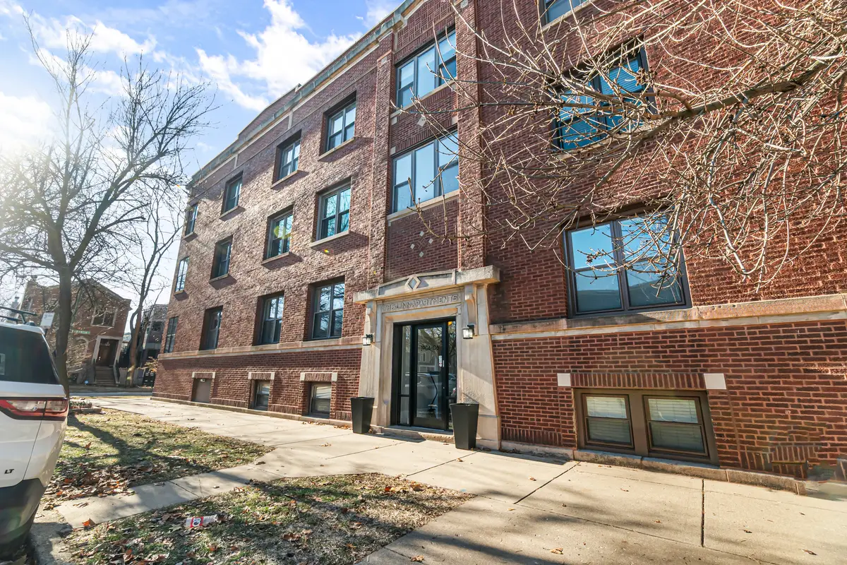 3904 N Wolcott Avenue #2, Chicago, IL 60613 - Image #1