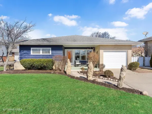 Address Withheld By Seller, Westchester, IL 60154