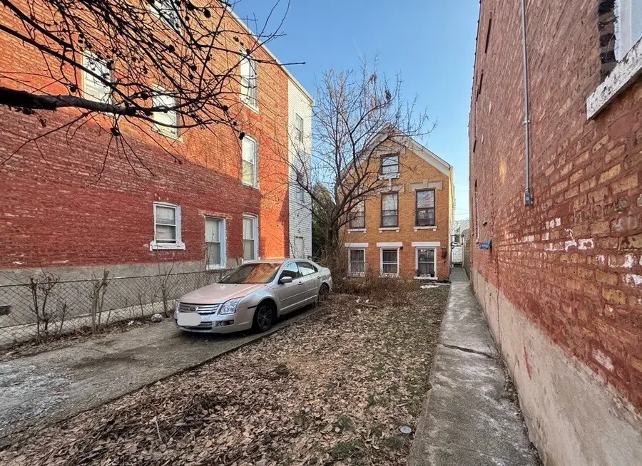 2419 S Christiana Avenue, Chicago, IL 60623 - Image #2
