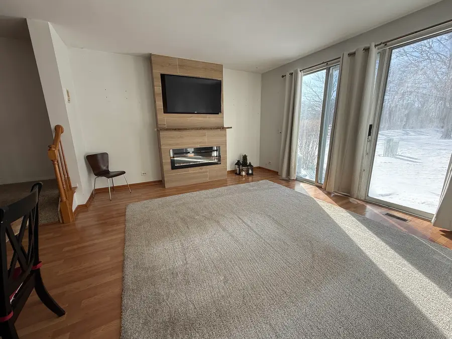 17817 W Salisbury Drive, Gurnee, IL 60031 - Image #2