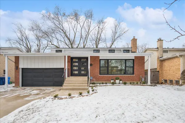 626 Barberry Road, Highland Park, IL 60035