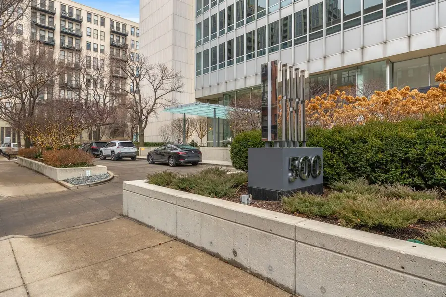 500 W Superior Street #1306, Chicago, IL 60654 - Image #2