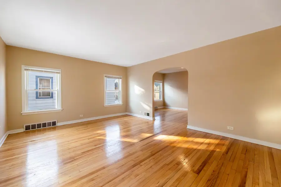 18052 Wentworth Avenue, Lansing, IL 60438 - Image #3