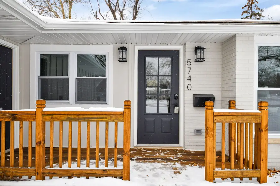 5740 Ridgewood Drive, Western Springs, IL 60558 - Image #2