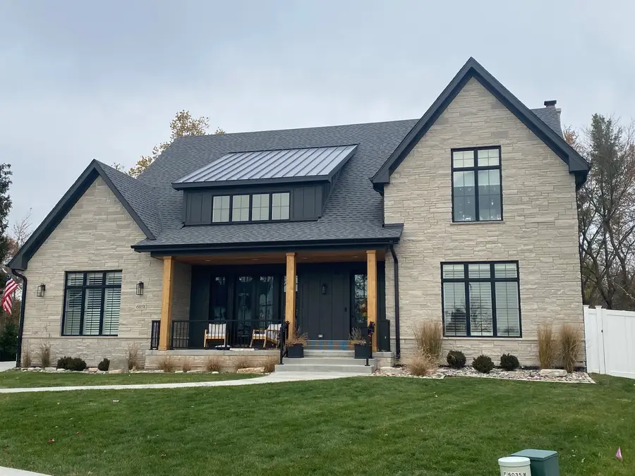 425 40th Street, Downers Grove, IL 60515 - Image #2