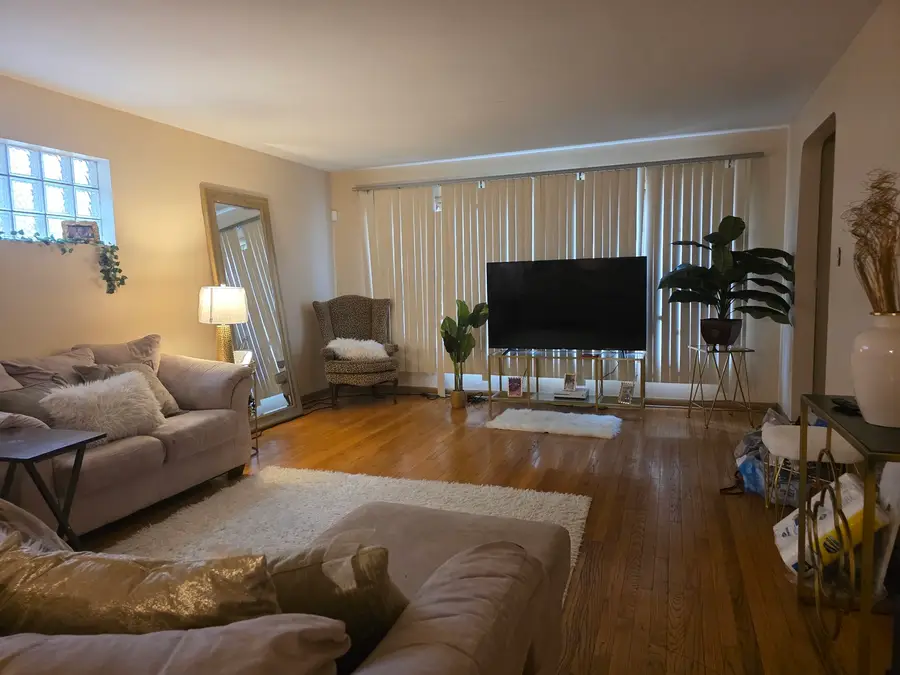 7942 S Yates Avenue, Chicago, IL 60617 - #2