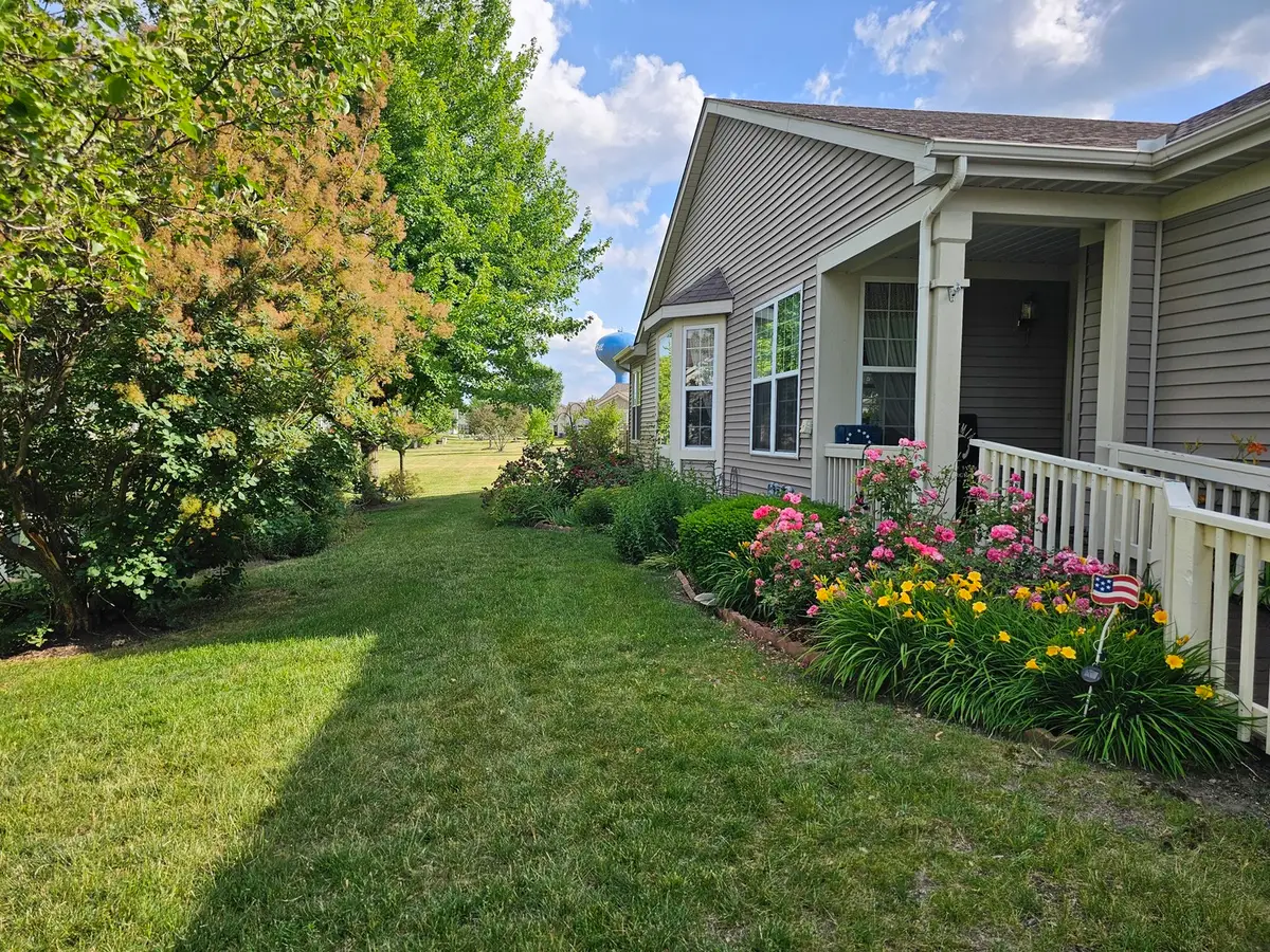 21201 Lily Lake Lane, Crest Hill, IL 60403 - Image #1