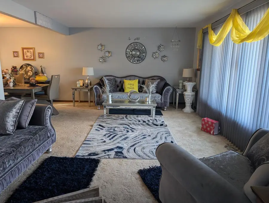 Address Withheld By Seller, Shorewood, IL 60404 - Image #2