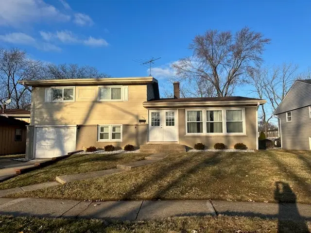 920 Valley Stream Drive, Wheeling, IL 60090 - Image #3