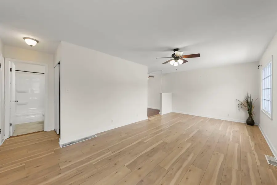 422 Best Avenue, Dekalb, IL 60115 - Image #2