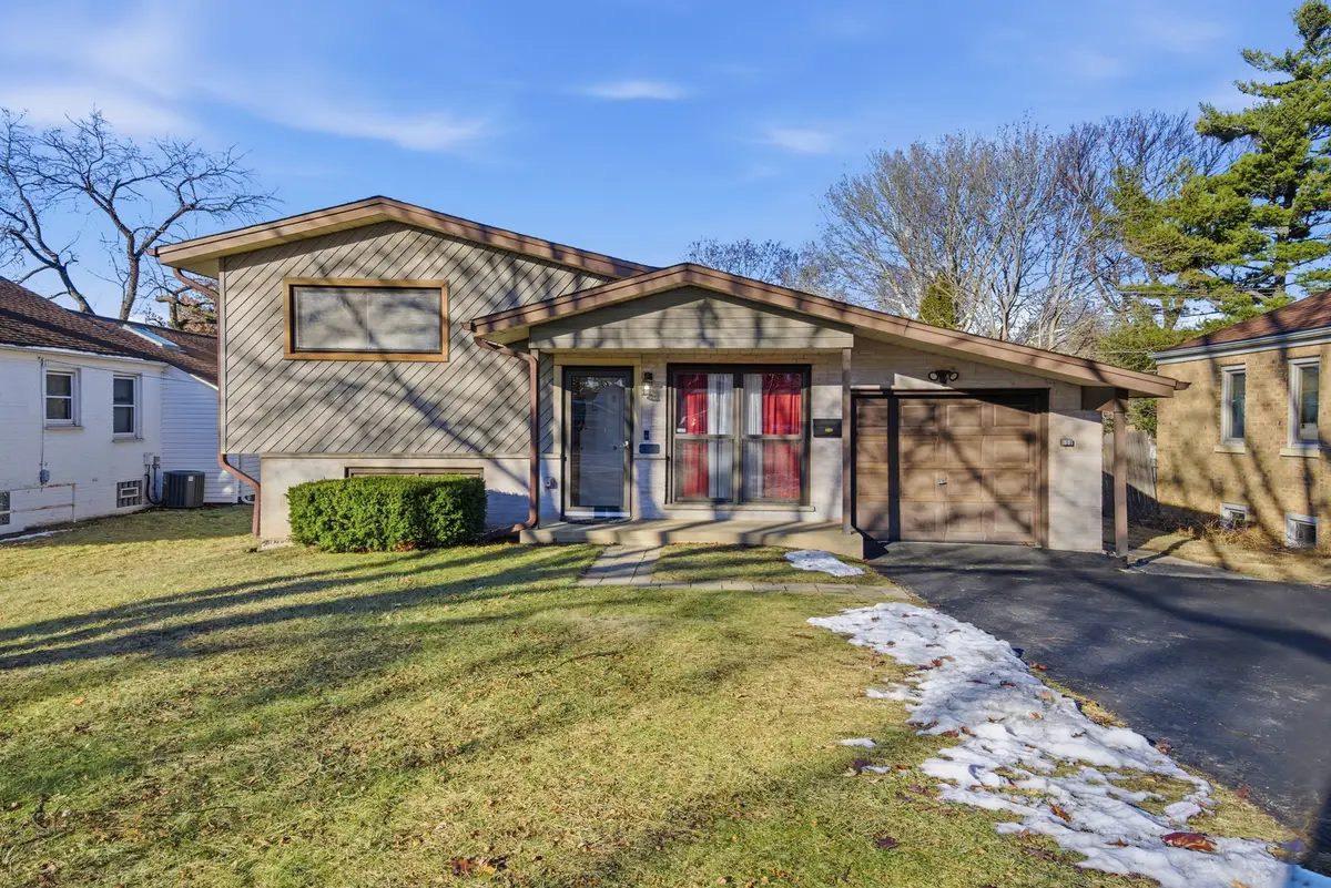 450 E Palatine Road, Palatine, IL 60074 - Image #1