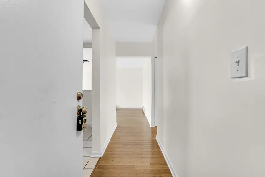 Address Withheld By Seller, Addison, IL 60101 - Image #3