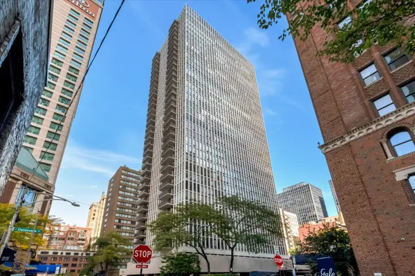 Address Withheld By Seller, Chicago, IL 60611