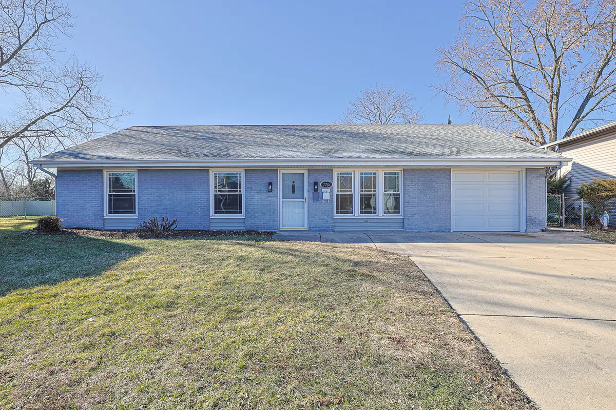 7784 Huntington Circle S, Hanover Park, IL 60133 - Image #1