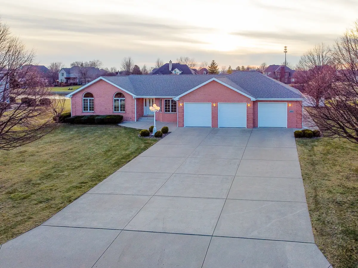 18816 S Chestnut Drive, Shorewood, IL 60404 - Image #1