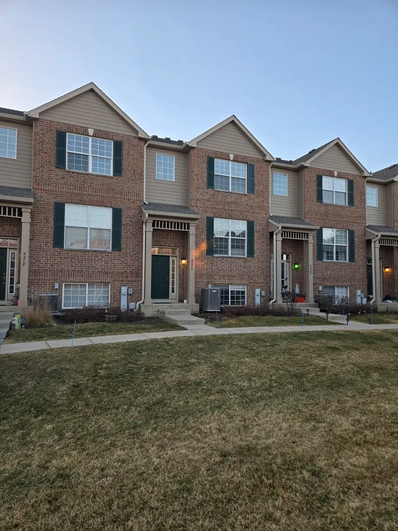 5220 Cobblers Crossing, McHenry, IL 60050 - Image #2